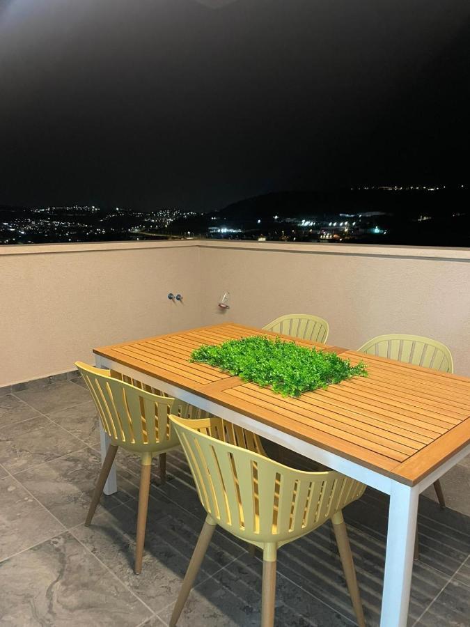 סוויטות נוף שקיעה Hotel Peqi'in Hadasha Buitenkant foto