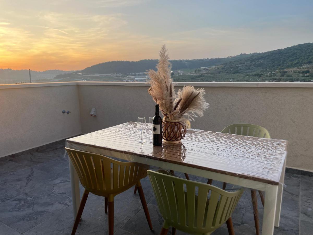 סוויטות נוף שקיעה Hotel Peqi'in Hadasha Buitenkant foto
