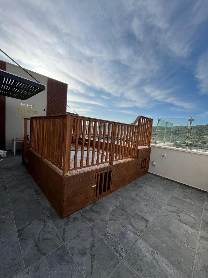 סוויטות נוף שקיעה Hotel Peqi'in Hadasha Buitenkant foto